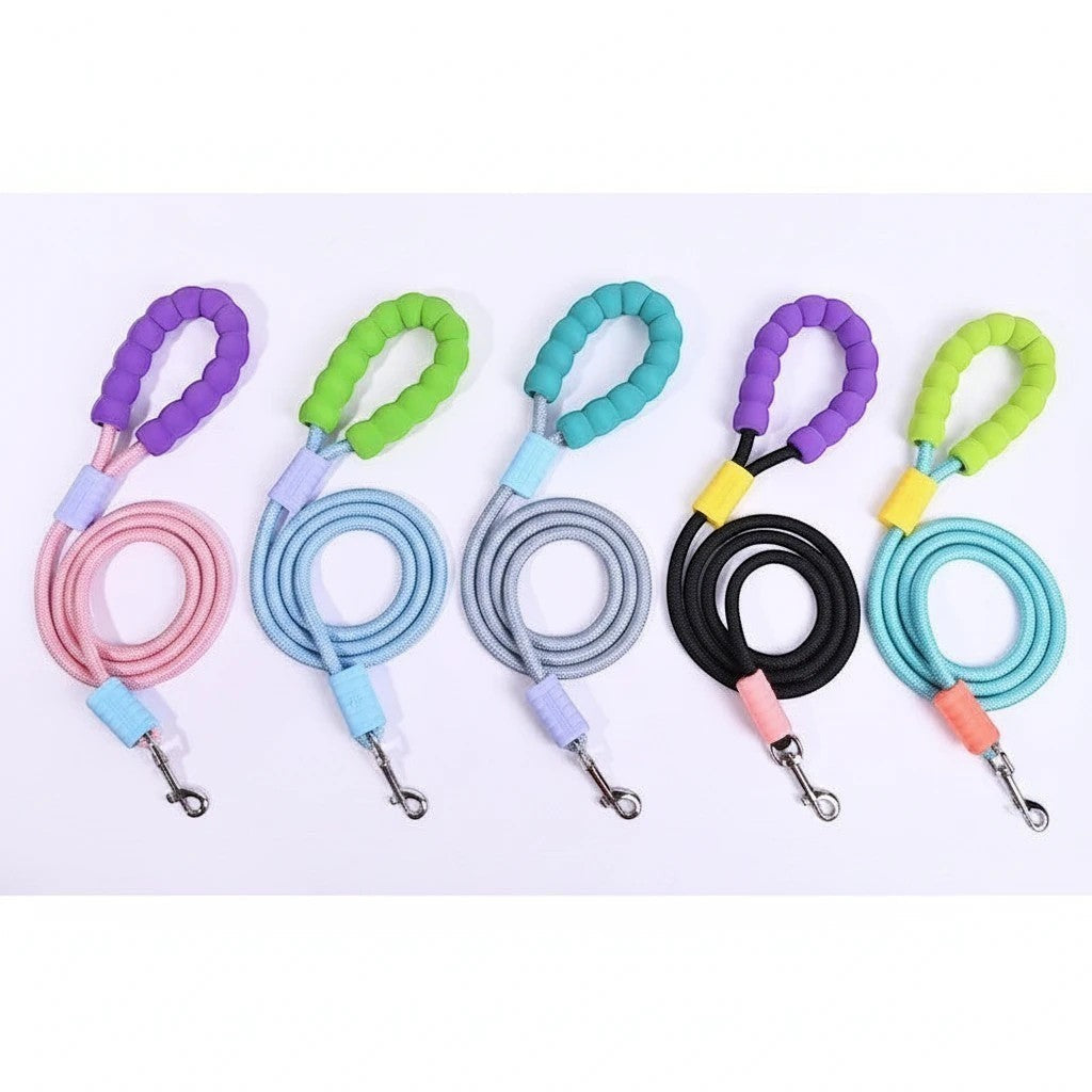 The Spoiled Pet Club Astor rope leashes in various colors with comfortable padded handles for dogs and cats.